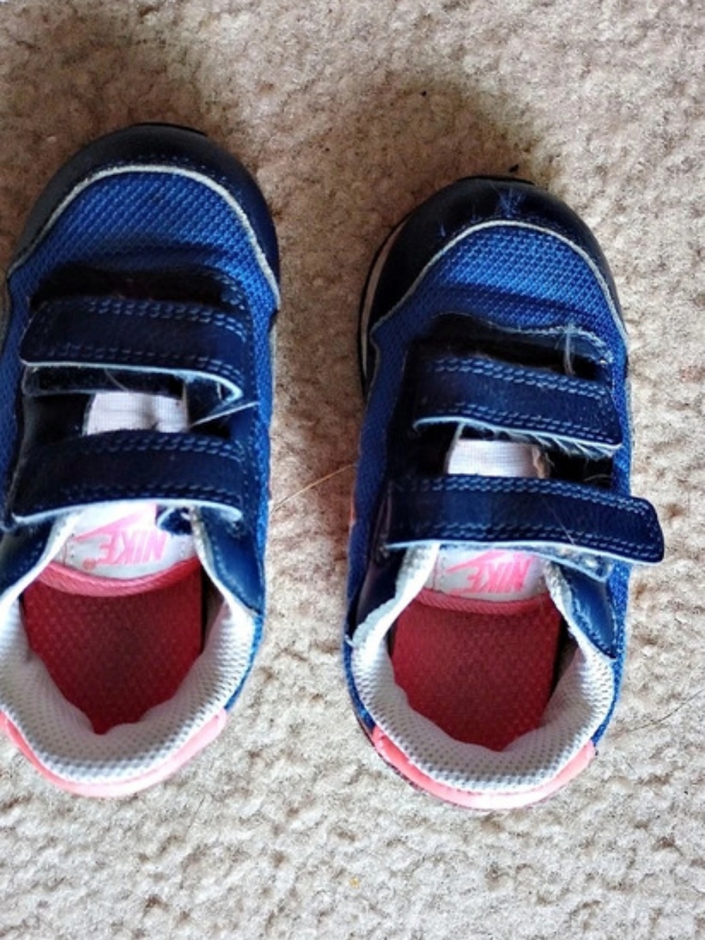 Nike MD Runner 2 TDV Kids Blue & Pink Sneakers Size 7C